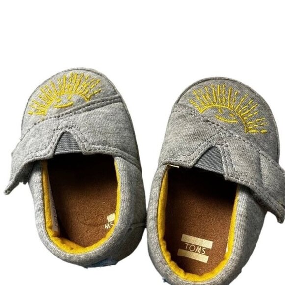 Toms Gray Soft Soled Embroidered Sun Shoes Infant Size 3 - Picture 2 of 5